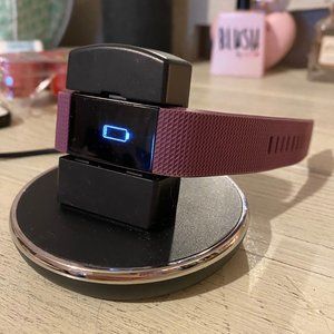 FitBit Charge 2 (WITH BANDS & CHARGING DOCK)